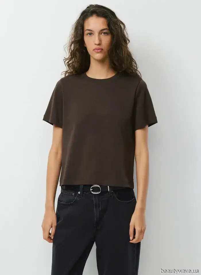 The Top T-Shirts in Every Essential Color, Ranging from Red to Black to Heather Gray