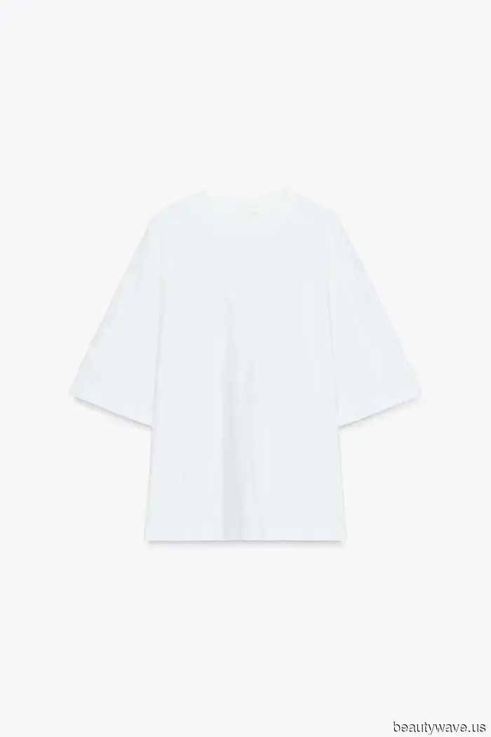 You're definitely a Fashion Person if you're wearing your jeans in this stylish manner for Fall 2025.