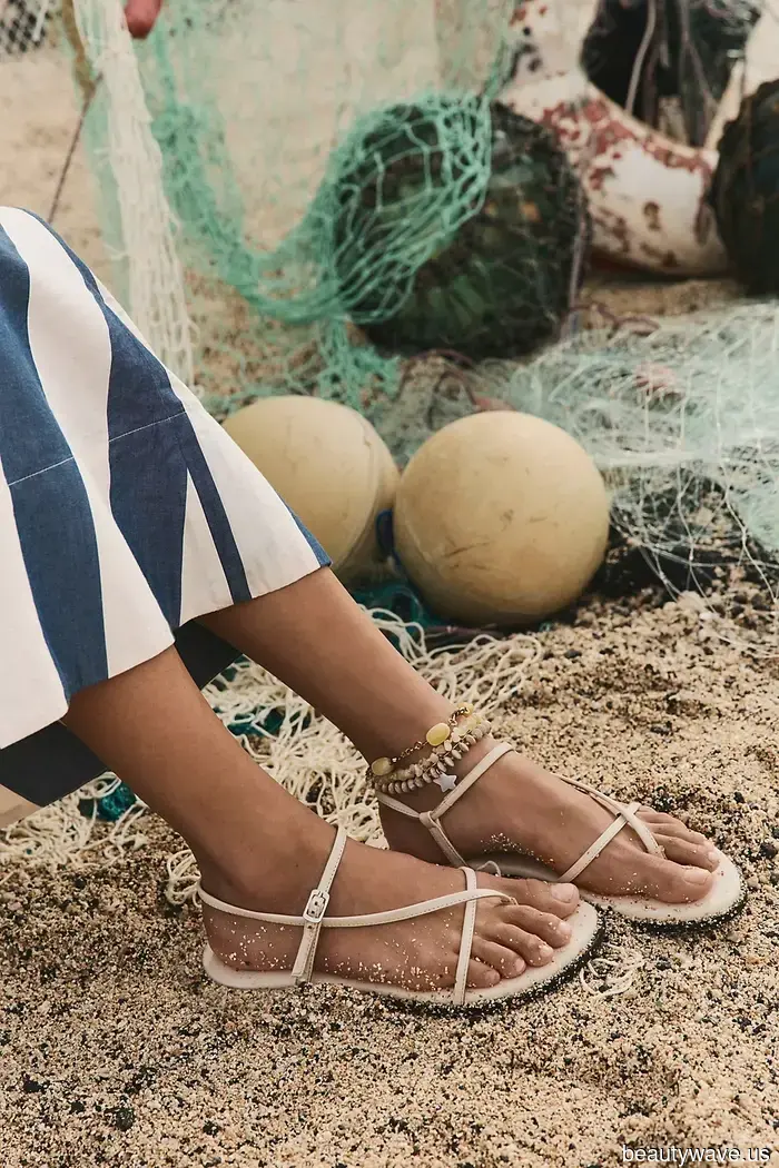 From Light Layers to Airy Dresses—These 27 Beautiful Free People Pieces Are Perfect for Summer.