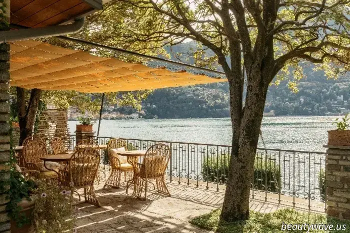 Fresh news from the places worth packing a suitcase for: from breakfast with a view of the Eiffel Tower to dinner by a canyon in Oman. A selection from TOP Signature.