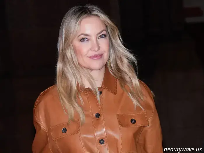 Frena con los botines — Kate Hudson sabe cuál es la mejor tendencia de calzado otoñal para combinar con vestidos