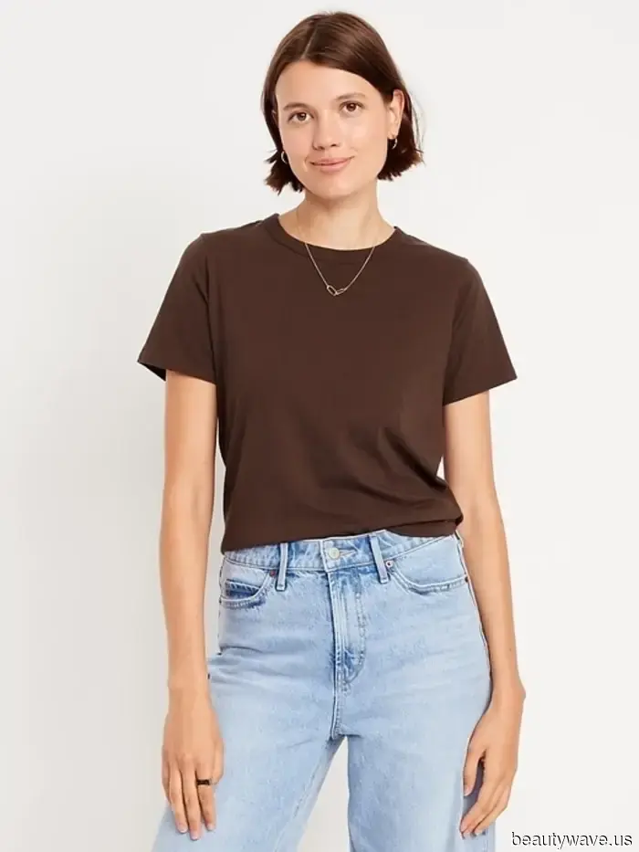 Sono un Editor di Moda e raccomando questi articoli di moda Old Navy sotto i 50 dollari a chiunque voglia ascoltare.
