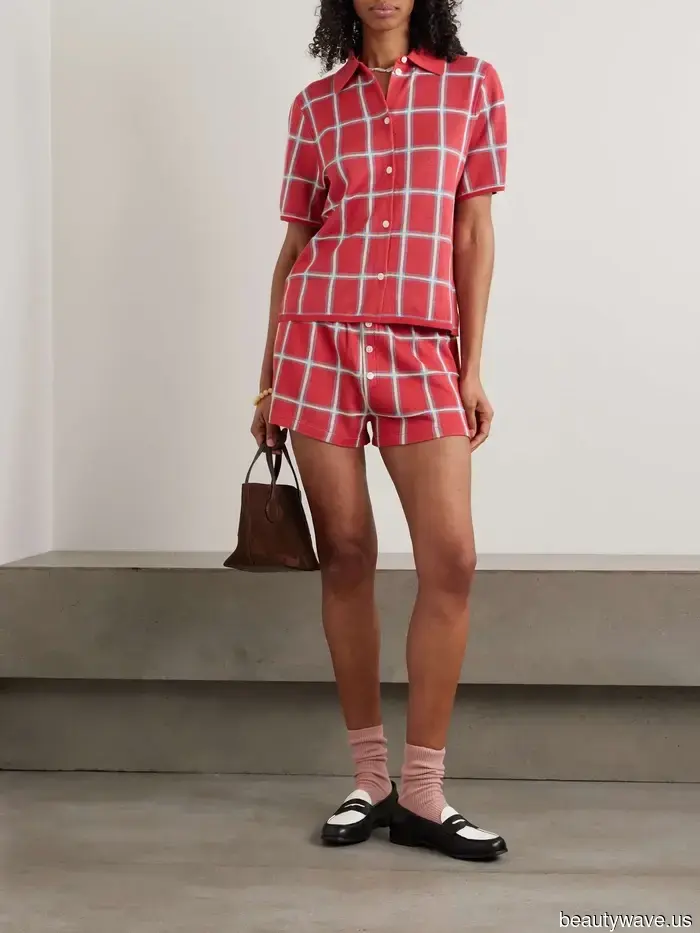 No, non jeans e t-shirt, le ragazze alla moda sanno che questo due pezzi senza tempo è la chiave per un outfit estivo chic.