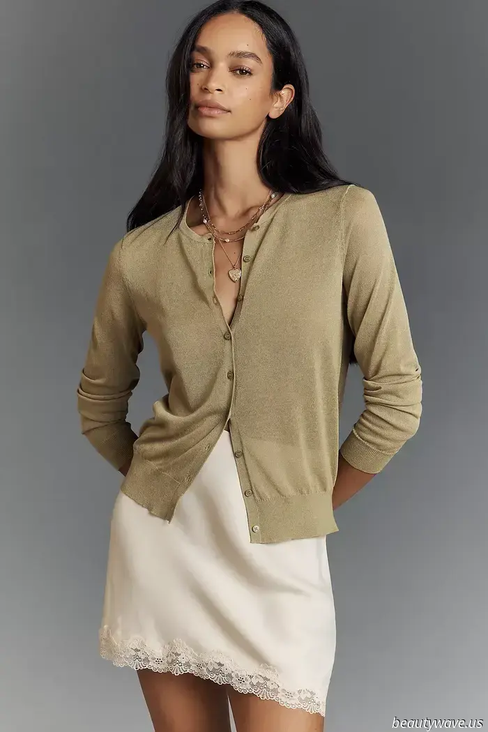 Daily, I notice yet another stylish individual sporting this romantic skirt trend.