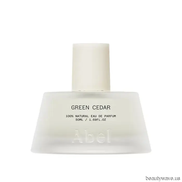 Not to boast, but having a great fragrance is my strong suit—the most stylish layering combinations I'm sporting for 2026.