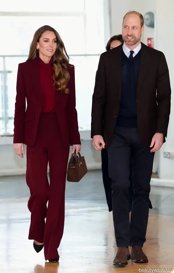 Kate Middleton hat gerade den wohlhabenden Winterfarbentrend zurückgebracht, den wir alle vergessen hatten.