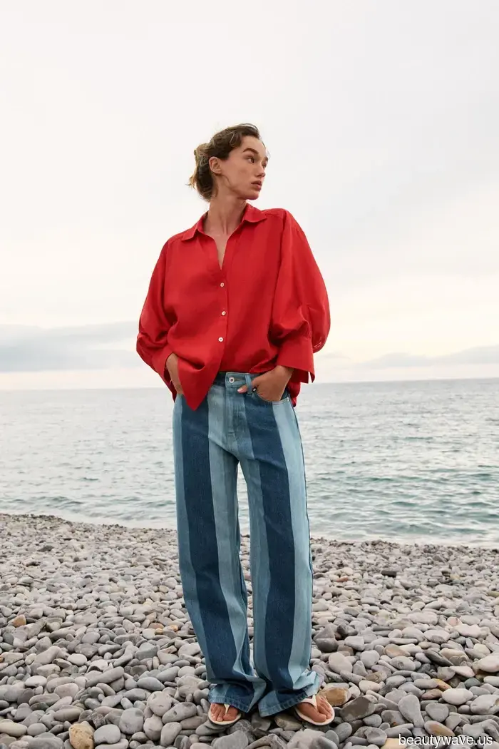 Spotted in the Lower East Side: The '80s-Inspired Denim That NYC's Trendiest Inhabitants Are Trading Their Blue Jeans For.