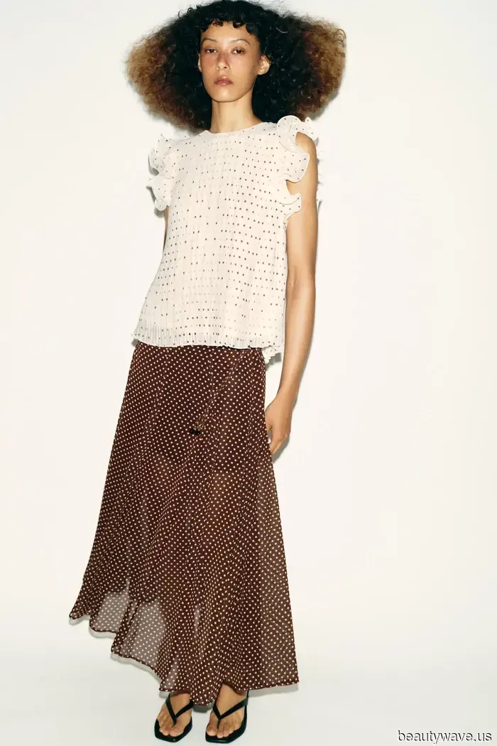 French women will be wearing this stylish wardrobe essential repeatedly this summer.