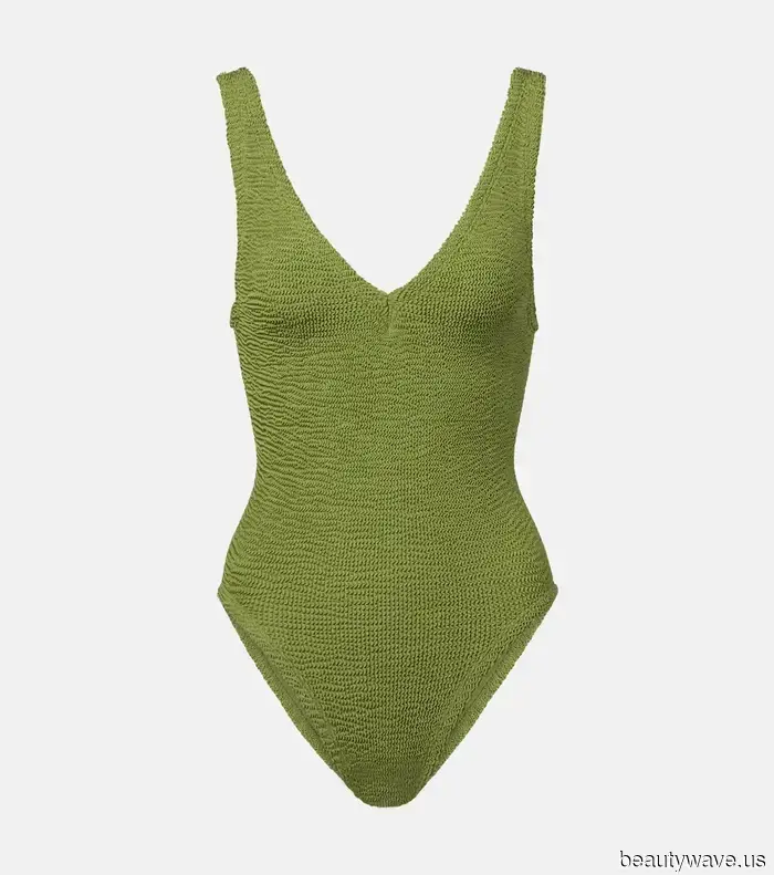 I Reached Out to the Most Stylish Travelers for Their Ibiza Recommendations—Here’s Where They Dine, Stay, and Celebrate.