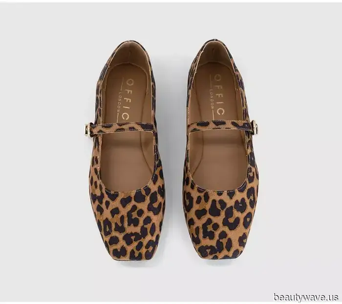 Rather than trainers and loafers, the French consistently opt for this stylish shoe trend paired with cropped jeans.