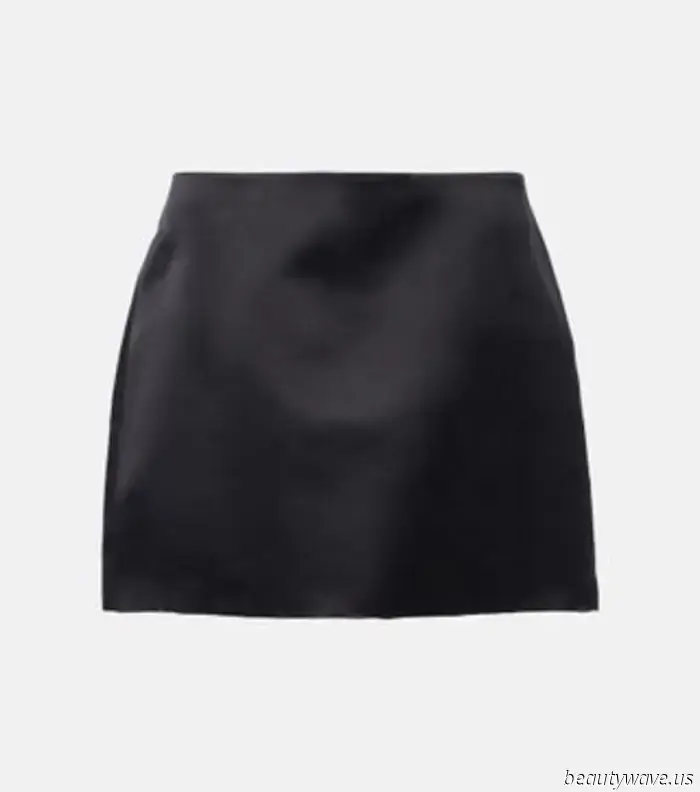 If you're not a fan of pencil skirts, this stylish short design serves as a chic alternative.