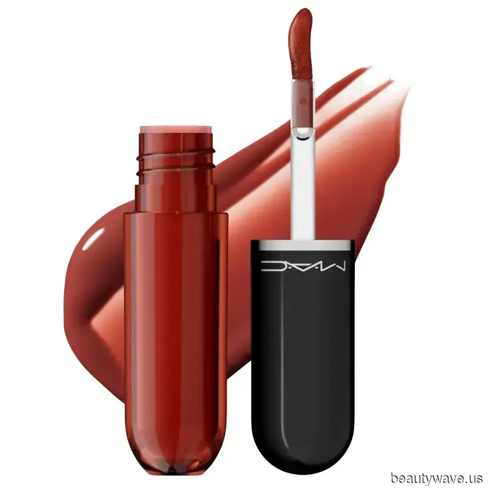 From a Chili Lip Plumper to Smoothing Foundations—13 Products That Made the Biggest Impression on WWW Editors in August.