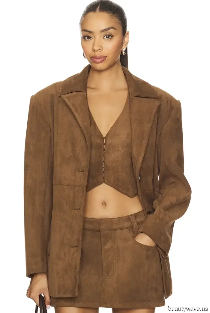 Cooler Than a Trench—This Coat Trend Is Subtly Dominating for Fall.