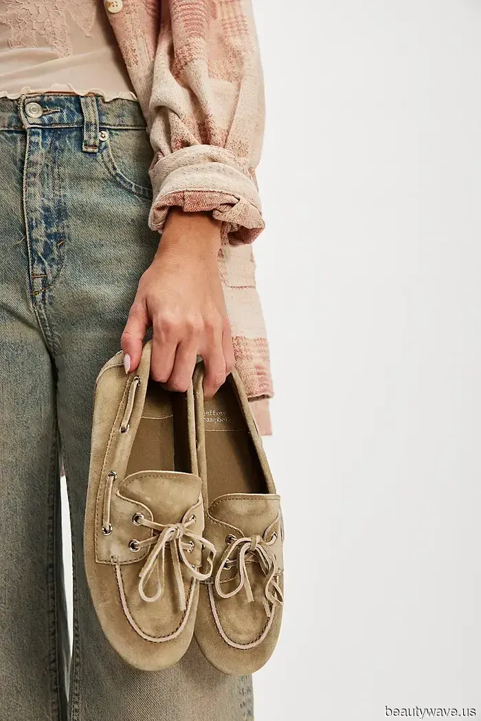 Don’t let flip-flops know, but they’re beginning to feel rather "repetitive"—I’m opting for these 6 summer styles instead…