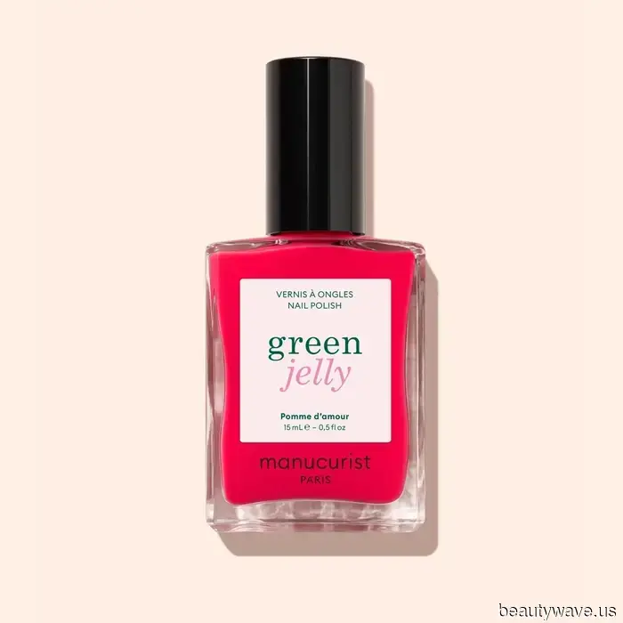 I Stand By It—Jelly Nails Are the Most Stylish Minimal Summer Manicure