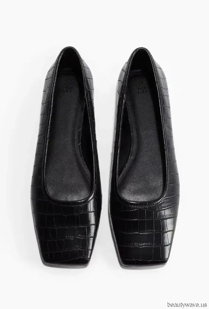 I realize I can't be Zoë Kravitz, but I can certainly emulate her style—here are 6 autumn outfits I'm rushing to replicate.