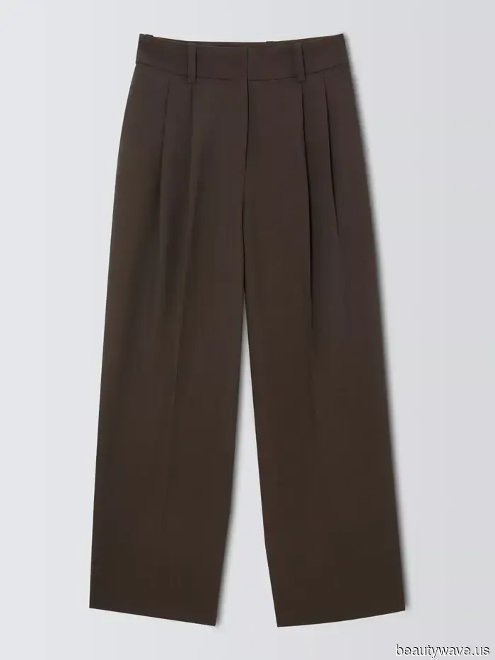 Step Aside, Burgundy—This Shade Is the New It-Girl Color. Here Are 7 Autumn Outfits That Show It Off.