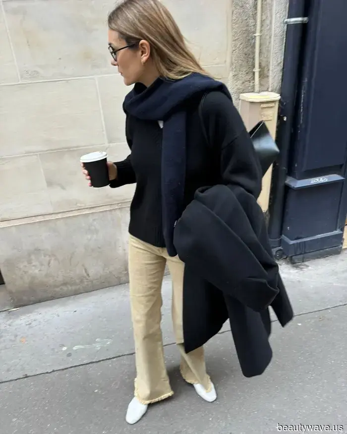 Parisian It Girls Keep This Flat-Shoe Trend in Their Closets to Pair with Jeans
