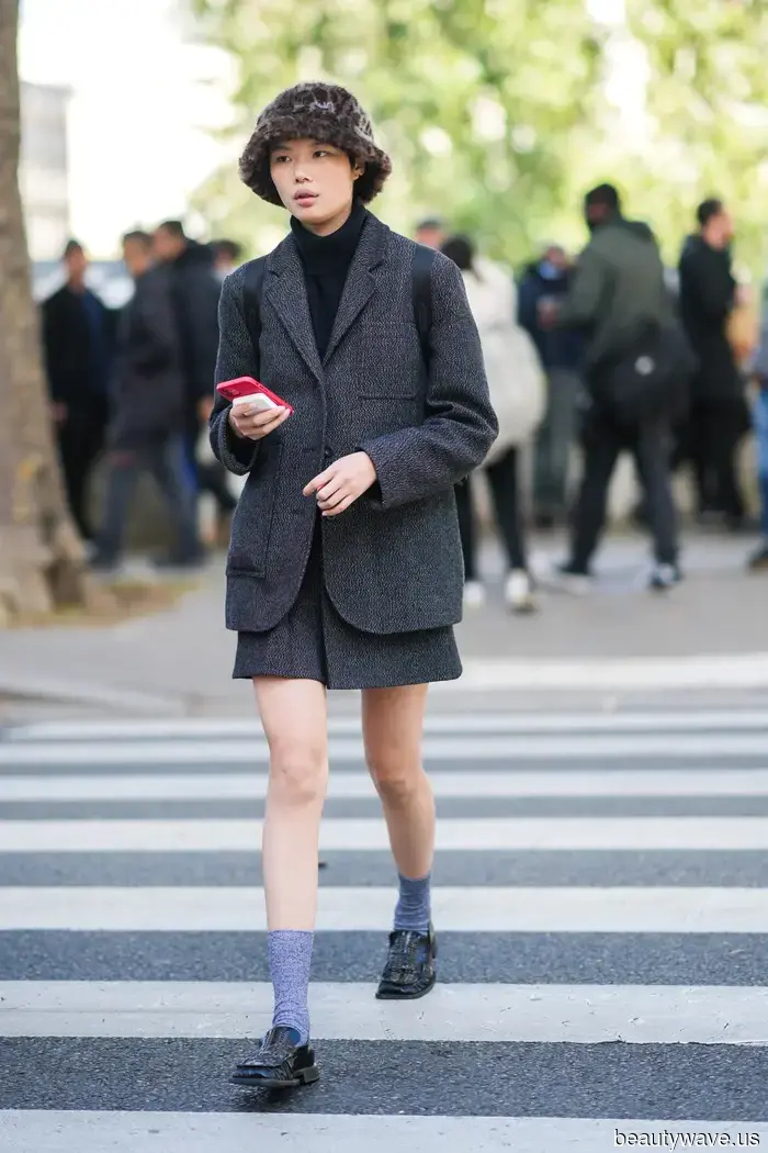 Amanda Seyfried ha indossato la combinazione scarpa-abito che vedrai su ogni elegante vestitrice a Parigi, CPH e NYC.