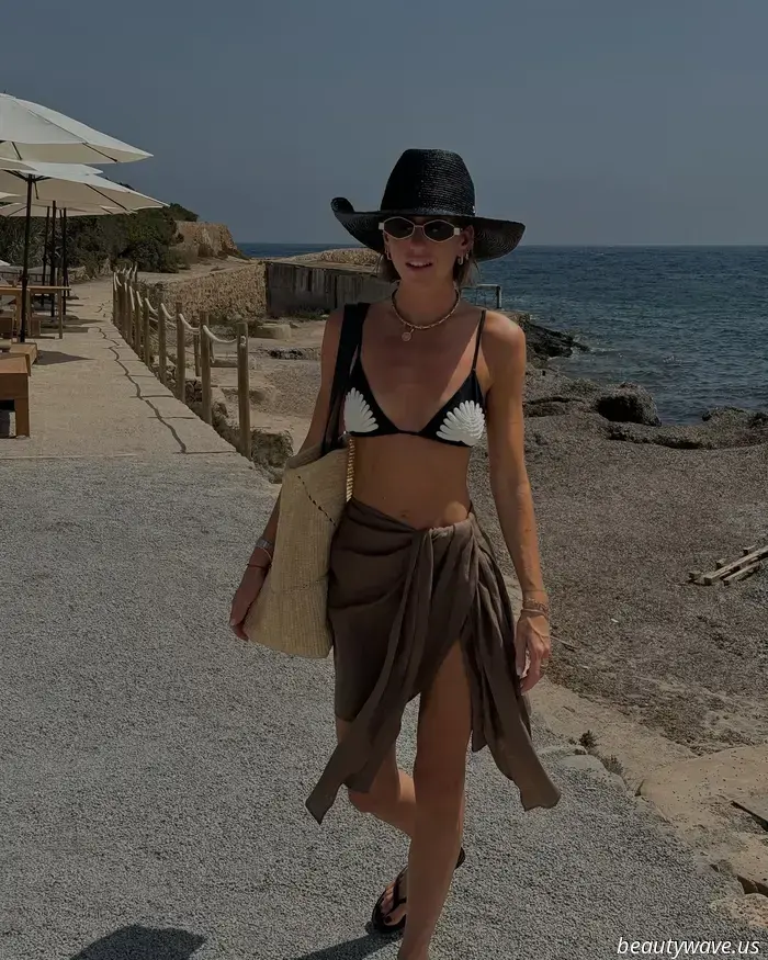 If I were to suddenly embark on an all-expenses-paid trip to Greece or the Amalfi Coast, here's what I would pack.