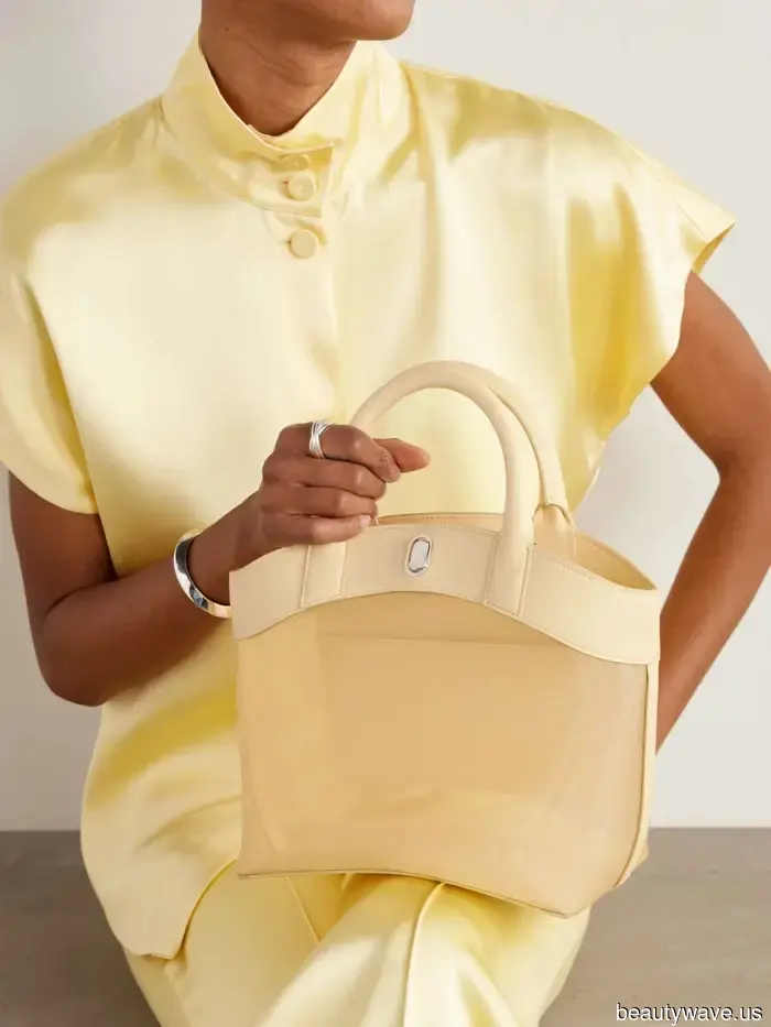 Face the Truth: These 8 Bag Trends Went Out of Style in 2025.