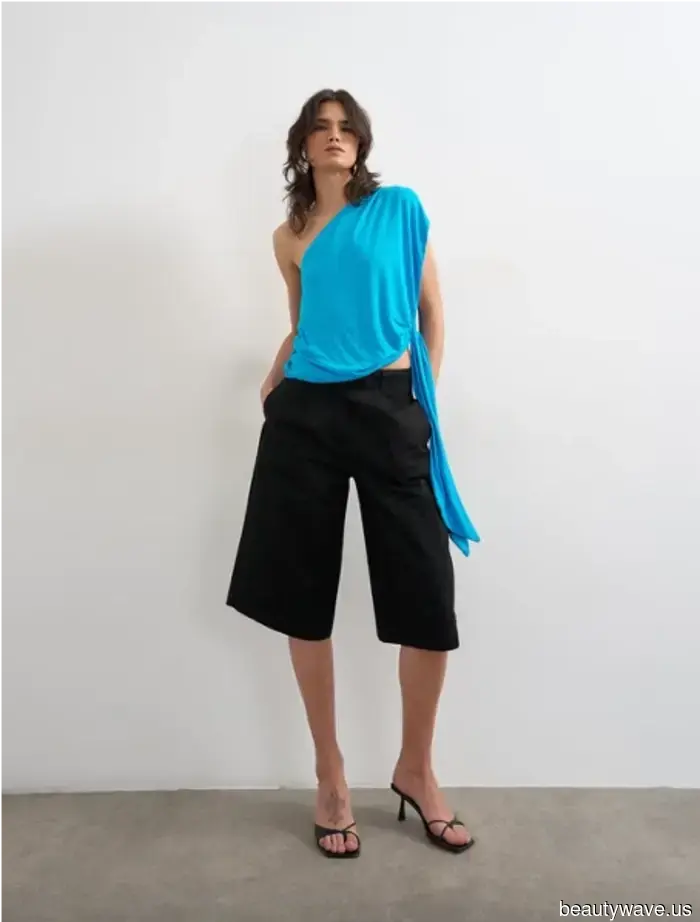 I've been organizing a trip to Greece—here are the 5 outfits I will be taking with me.