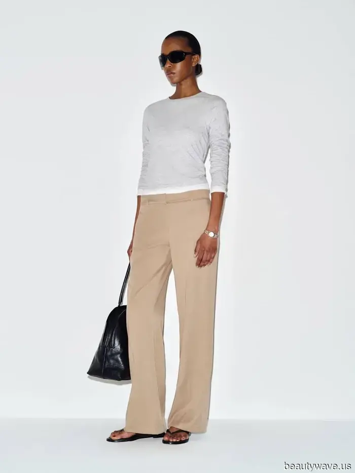 PSA: The Pant-and-Heel Ensemble Trendy Girls Are Sporting with Coach's Latest Must-Have Bag