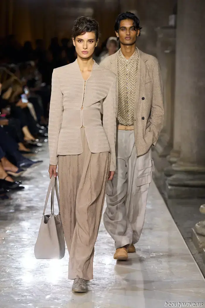Giorgio Armani's 50th—and final—collection paid tribute to the legacy of the late designer.