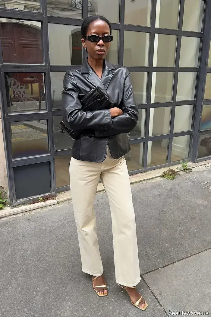 To achieve a more French look, pair your black blazers with this timeless denim style.