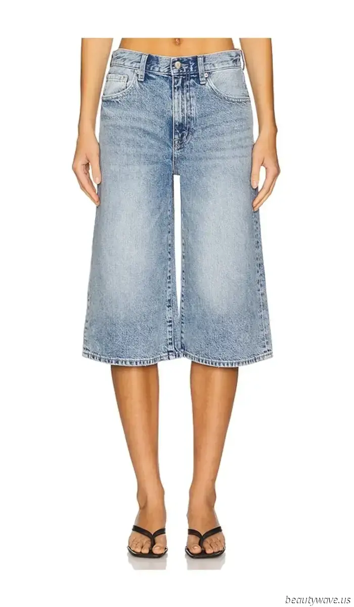 When I spot someone sporting this trend that's neither jeans nor shorts paired with sneakers, I can tell they're into fashion.