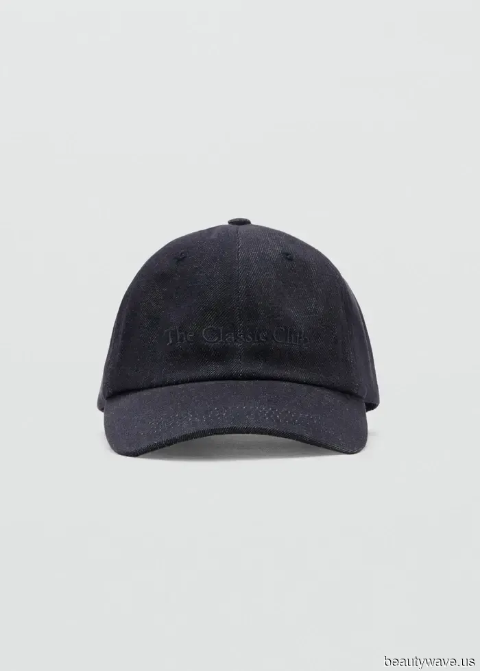 Элизабет Олсен только что прибыла в аэропорт в обувном тренде, который так характерен для Мэри-Кейт и Эшли.