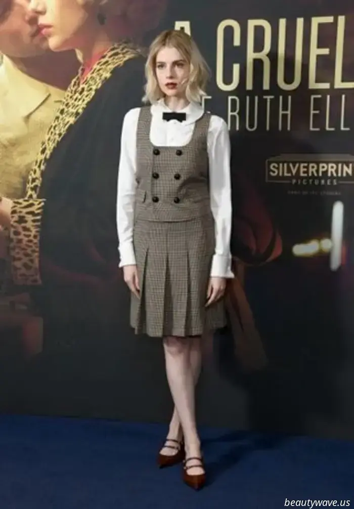 I Used to Dislike This Skirt Trend, But Lucy Boynton's Adorable Outfit Changed My Mind.