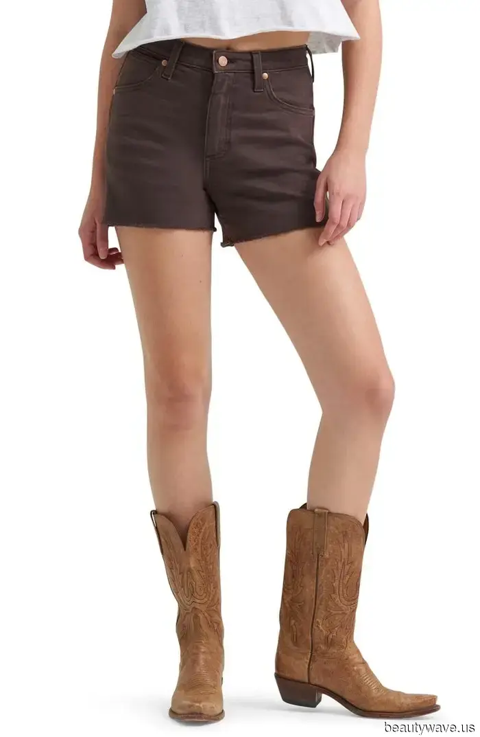 It's Denim Shorts Time—You'll Adore These Blue, White, Brown, and Black Styles from Nordstrom.