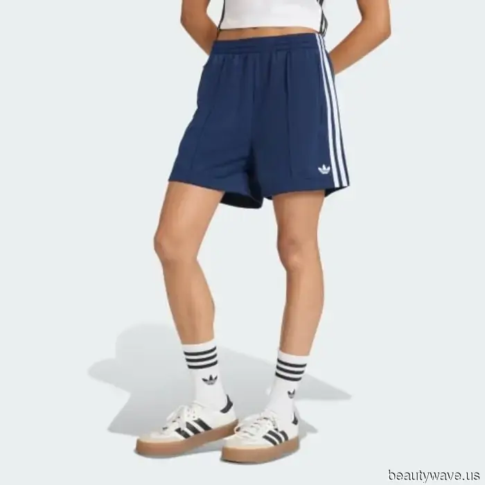 La tendencia de los pantalones cortos de chica genial que está dominando NYC y LA&mdash;Estos zapatos los harán lucir elegantes este verano