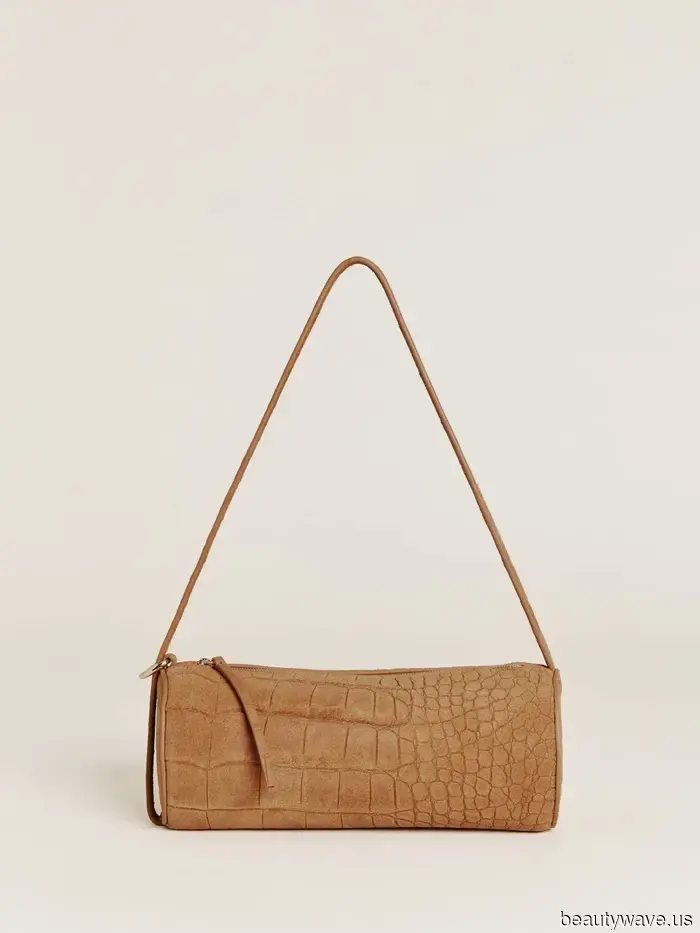 Move Over, Suede: The Fall 2025 Bag Trend That Will Give You an Air of Wealth and Elegance Has Arrived