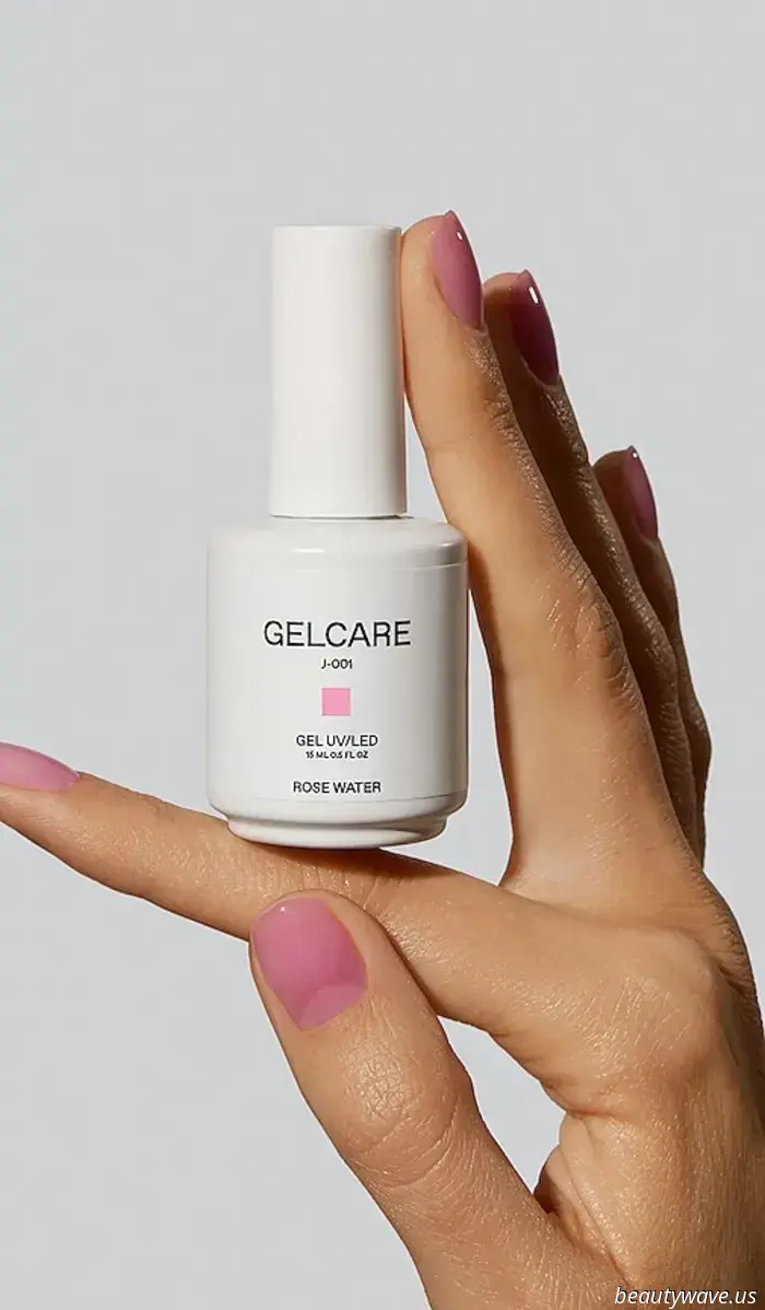 Dua Lipa's Grand Prix manicure was so stylish for summer that I've been thinking about it even a week later.