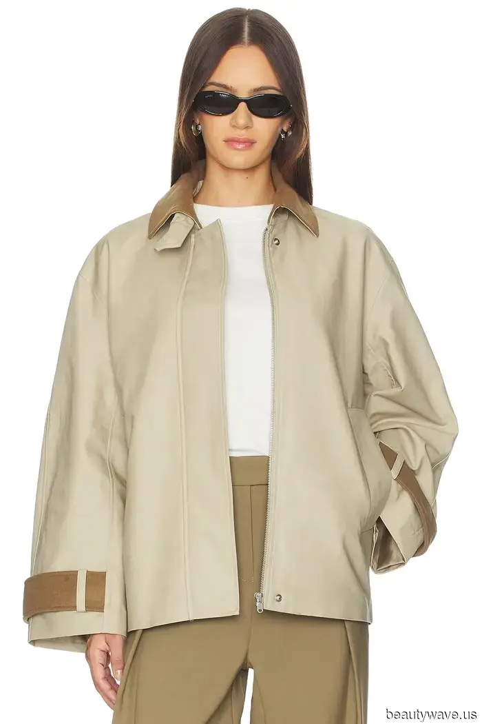 Sofia Richie Grainge está embarazada, y compartió la noticia con la chaqueta SRG que sé que se agotará primero.