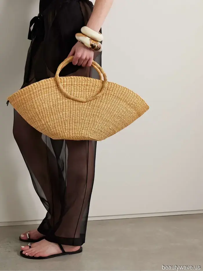 5 combinaciones de minivestido y chanclas simples pero elegantes que estaré usando repetidamente este verano