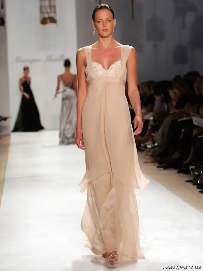 Here are the Leading Vintage Wedding Dress Brands of 2026, as Recommended by Experts.