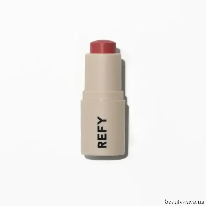 All I desire to wear right now are blurred lips, and these 7 balms provide just that.