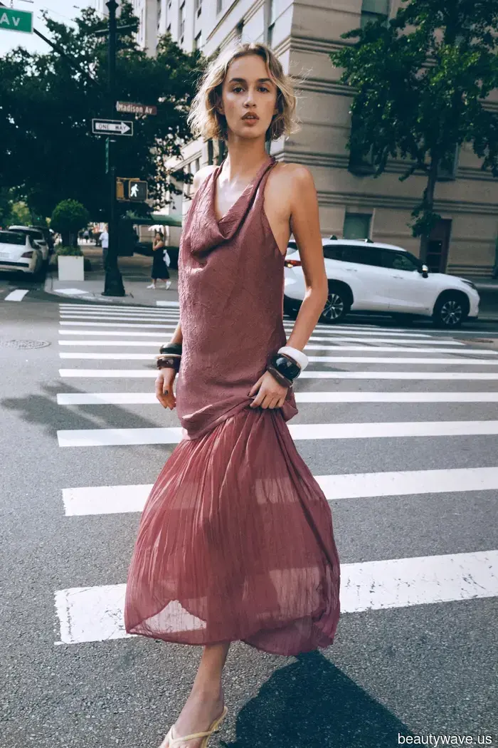 My friend inquired about where to locate a stylish dress for a wedding guest, so I shared these 15 Zara options with her.