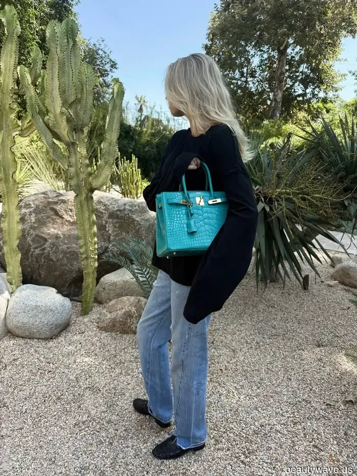 Even Minimalists Are Reevaluating Neutral Colors for Accessories in This Unexpected Color Trend.