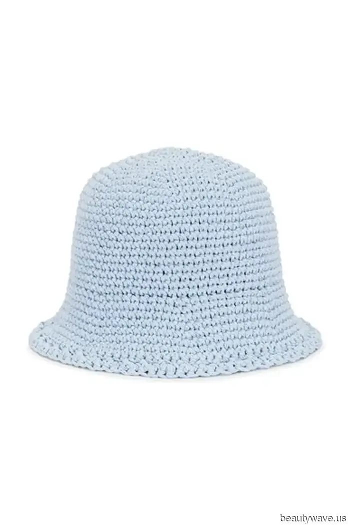 Теперь мы знаем, каким будет тренд головных уборов №1 в 2026 году.