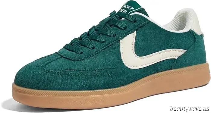 Se Sei contro i tacchi, alzati: 21 scarpe e sneakers flat sorprendenti in saldo per Amazon Prime Day 2025