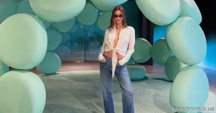 Step Aside Broderie Blouses—Jeans and Sandals Are Far More Stylish with This Trending Option.