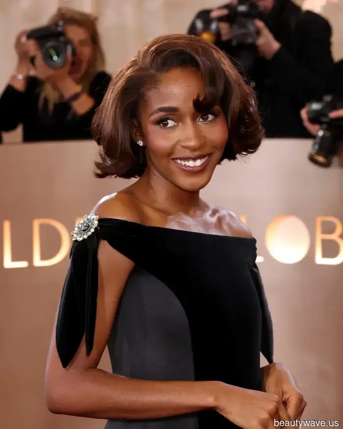 These Best-Selling Olaplex Essentials Contributed to Some of the Most Sophisticated Hairstyles at the Golden Globes.