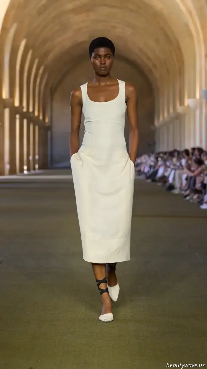 Jacquemus has announced that this understated style accent will be equally popular in the summer of 2026.