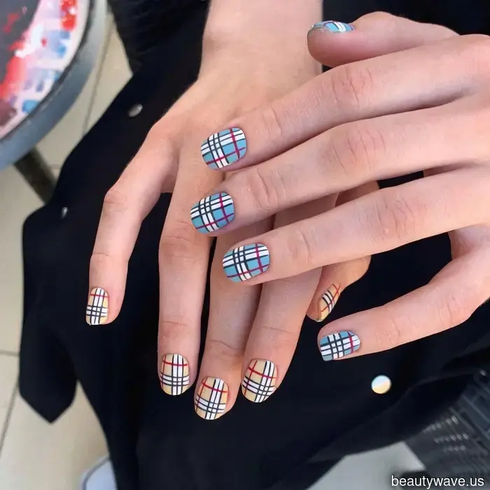 Ich möchte Nageltrends *bevor* alle anderen sie tragen&mdash;ein Promi-Experte empfahl diese 9 kurzen Nagelideen