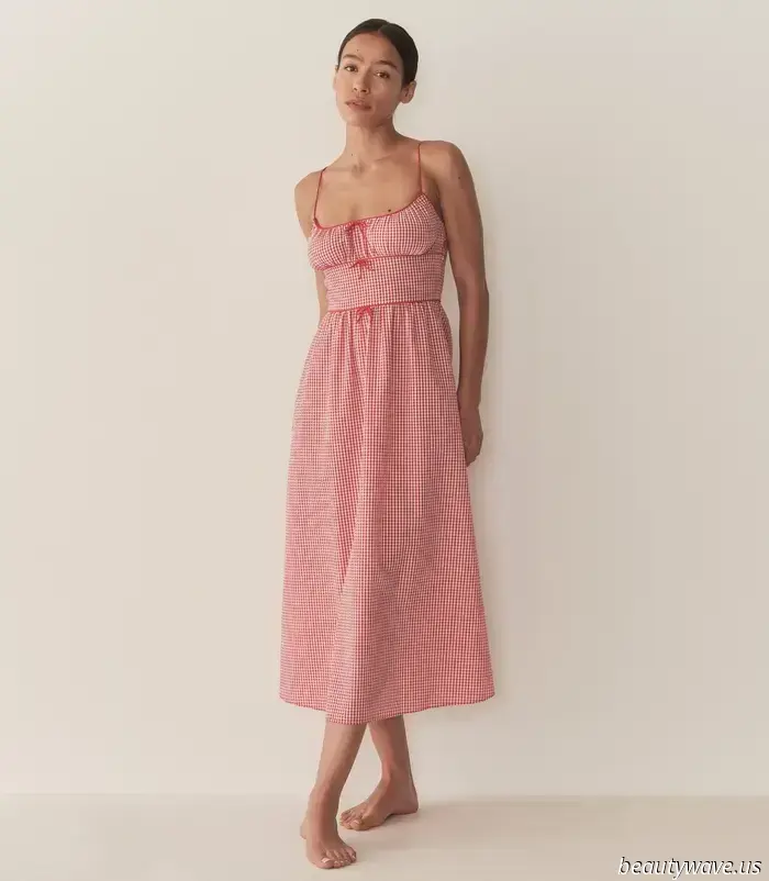 Olivia Rodrigo's ensemble at Wimbledon is reminiscent of the summer uniform.