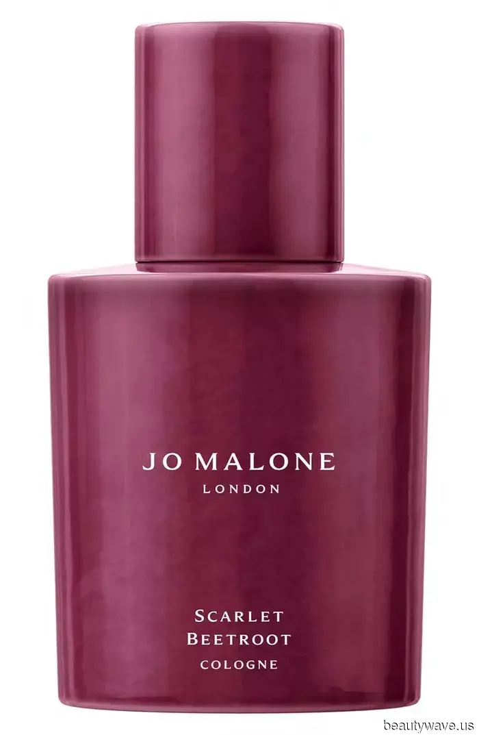 Presenting Your Warm-Weather Fragrance Collection: From Light Spring Blooms to Refreshing Summer Fruits